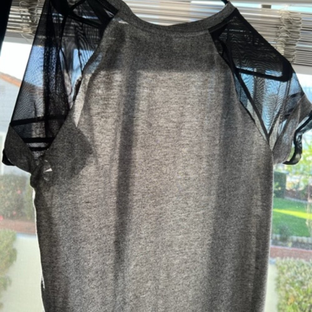 ✨H&M ✨Divide ✨ Black Gray Shirt - H&M